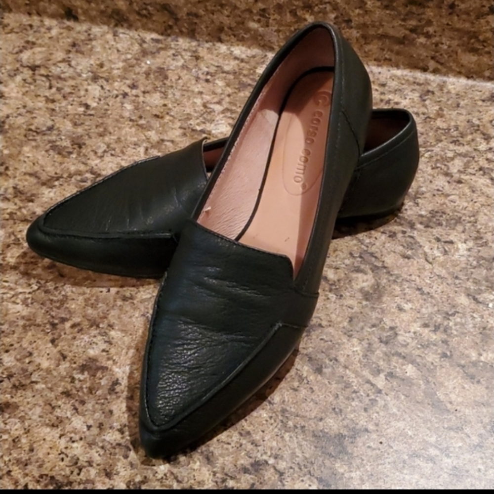 5M woman gently used black corso  como slipon